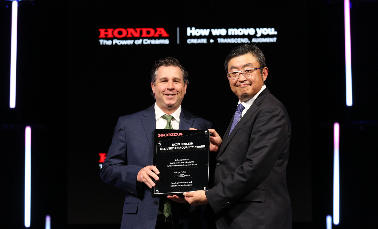 Honda acordă Litens premiul „Excelență în calitate și livrare” (Excellence in Quality and Delivery)